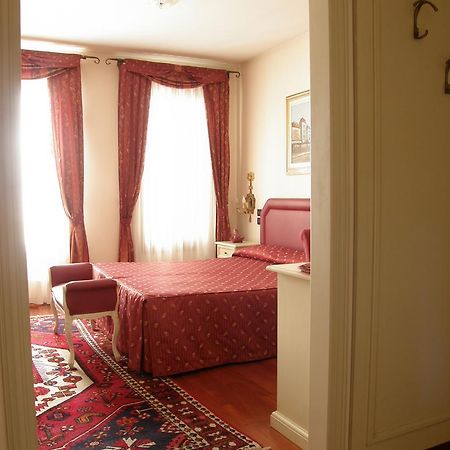 Residence Meuble' Cortina Quinto Di Treviso Kültér fotó